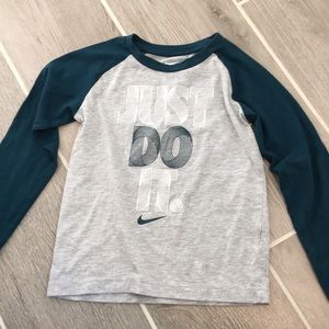 Boys Nike long sleeve